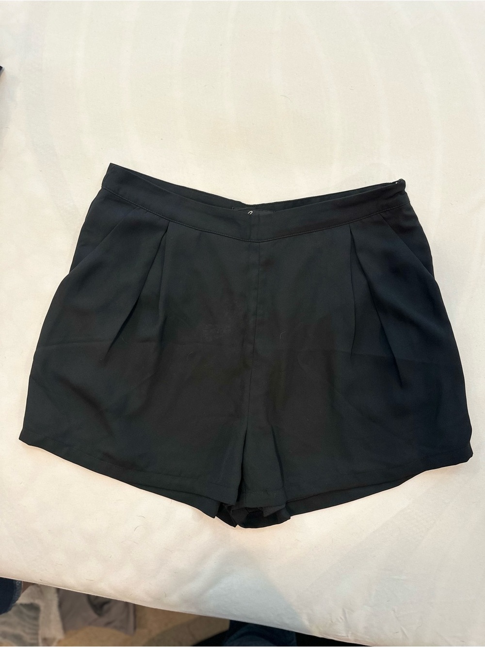 C. Luce Black Pleated Women's Shorts Sz M